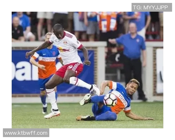 波兰特与费城联的激烈对决揭示了足球战术与团队合作的重要性